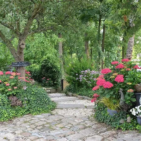 Frühstückspension Maison D'hotes - Le Domaine De La Frenaie Estreux